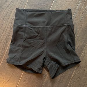 EUC Balance Athletica Short